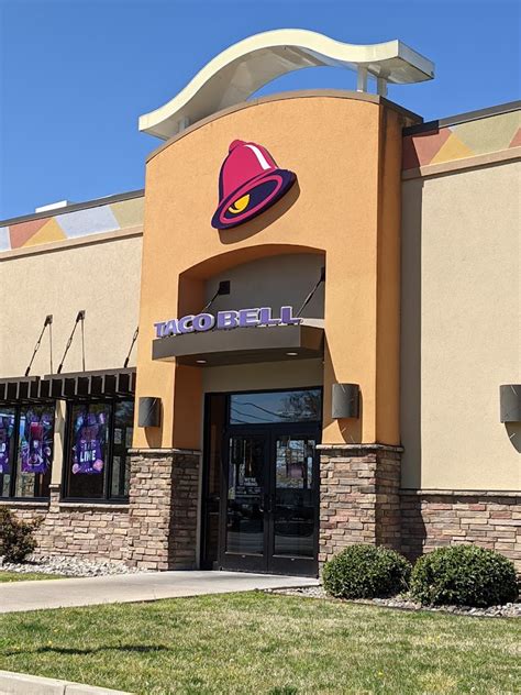 Find something new on the <strong>Taco Bell</strong> menu today! With breakfast options at select locations, to late night, the <strong>Taco Bell</strong> menu in <strong>Virginia Beach</strong>, <strong>VA</strong>, serves made-to-order and customizable tacos, burritos, quesadillas, nachos, vegetarian options, fountain drinks and desserts. . Taco bell virginia beach